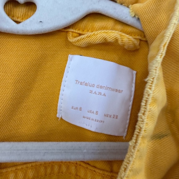 Trafaluc Zara Yellow Distressed Denim Jacket Size 8 - Picture 2 of 3